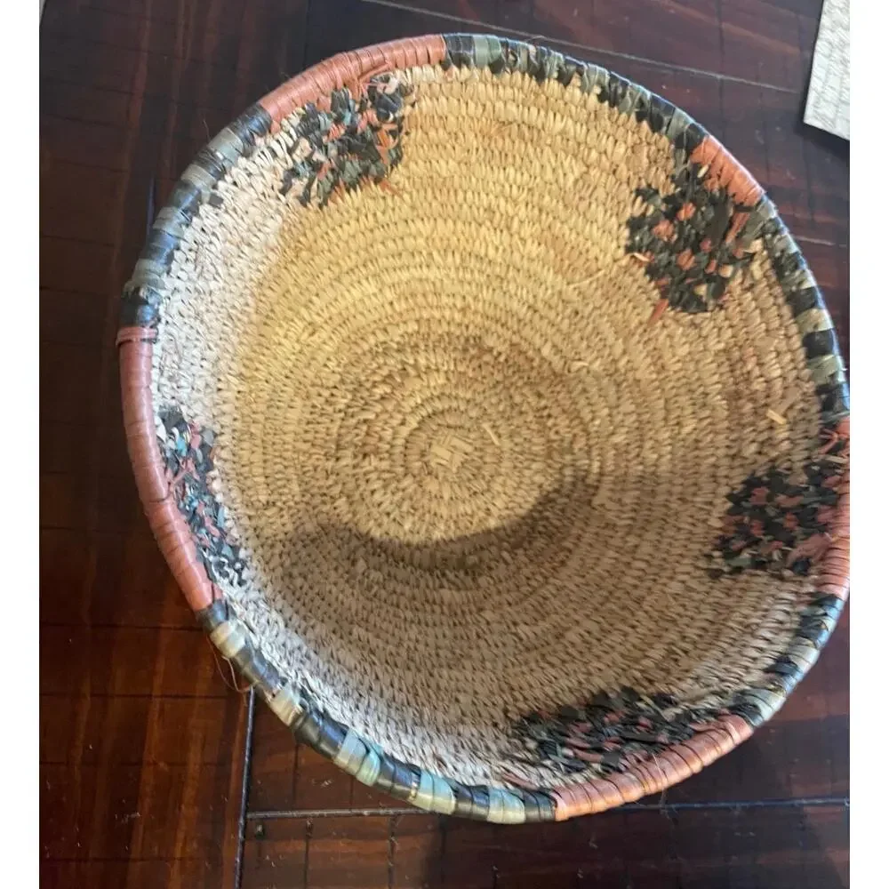 Weaved nigerian hausa basket 11” vintage